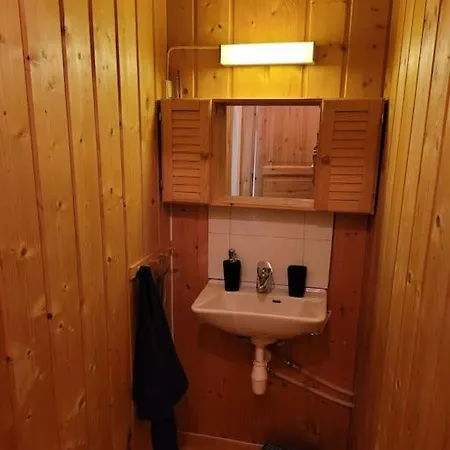 Ett Mindre Aneks Med Unik Beliggenhet! Etnesjoen