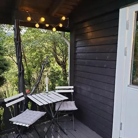 Ett Mindre Aneks Med Unik Beliggenhet! Holiday home Etnesjoen
